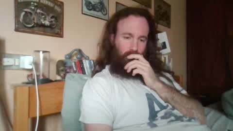 yeti_92 online show from 02-08-26, 09:13