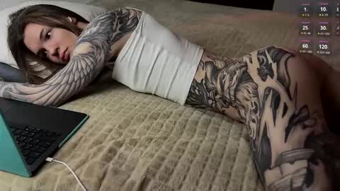 yexes online show from 11-30-25, 03:43