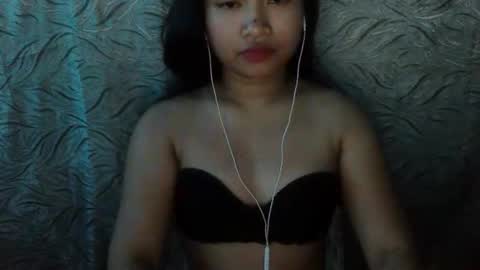 yhang_19 online show from 10-02-25, 05:20