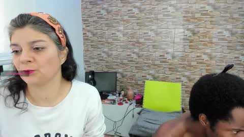 yinyyanghot online show from 11-26-25, 05:03