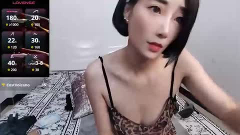 Snapshot of yiwa2025 chatting on 11-01-25, 06:04 yiwa2025 online show from 11-01-25, 06:04