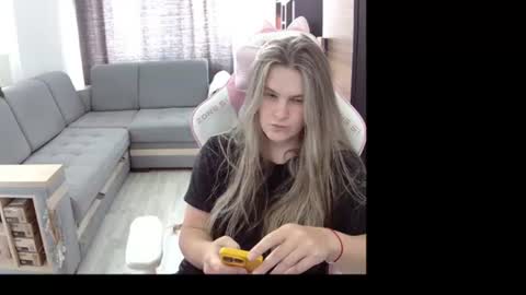 Alice online show from 08-07-26, 11:23
