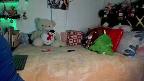 lucy online show from 12-17-25, 04:51