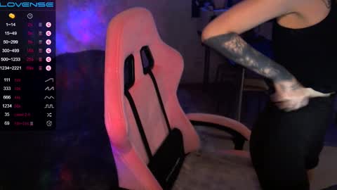     online show from 02-18-25, 08:58