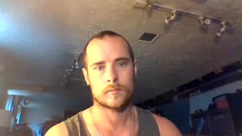 Single man online show from 05-23-26, 08:57