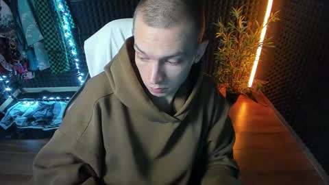 You can ask my name in pm online show from 10-17-25, 05:32