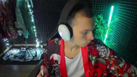 You can ask my name in pm online show from 11-06-25, 04:30