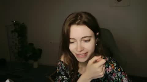 yoka_paradoxxx online show from 11-18-25, 05:12