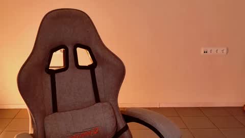 Snapshot of yoka_paradoxxx chatting on 02-18-26, 09:05 yoka_paradoxxx online show from 02-18-26, 09:05