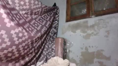 yolandrina05 online show from 09-16-25, 01:50