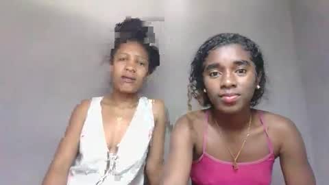 yolandrina05 online show from 09-21-25, 04:25