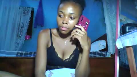 Snapshot of yolandrina90 chatting on 10-01-25, 12:11 yolandrina90 online show from 10-01-25, 12:11