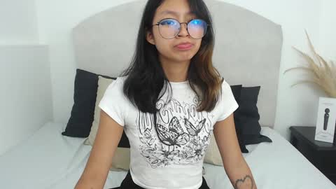 Yommi Winx online show from 02-08-25, 04:36