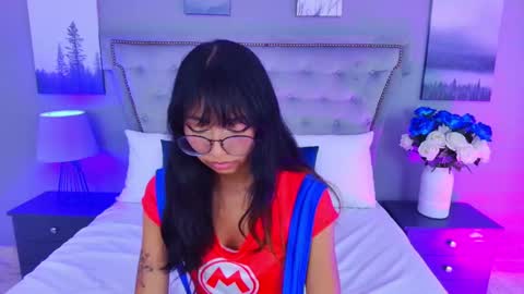 Yommi Winx online show from 09-30-25, 12:04