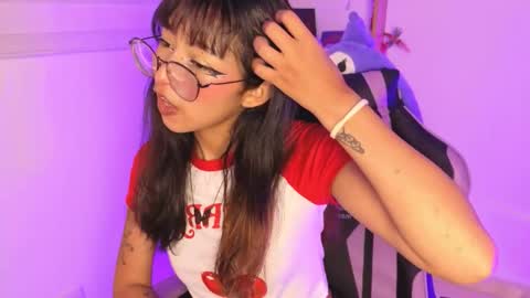 Yommi Winx online show from 12-05-25, 02:09