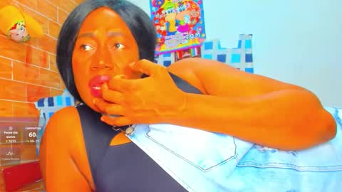 Snapshot of yonnsol_avril chatting on 12-21-25, 10:28 yonnsol_avril online show from 12-21-25, 10:28