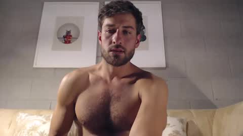 Yoooups online show from 10-31-25, 06:03