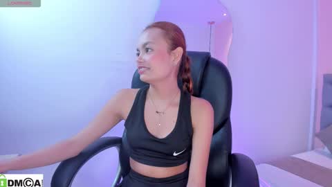 Snapshot of yoselin_lewis chatting on 02-25-26, 03:54 Yoselin online show from 02-25-26, 03:54