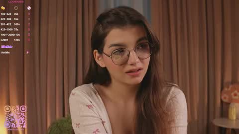 Elizabeth brunette -- Darline blonde  online show from 12-13-25, 07:53