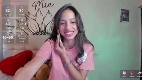 Snapshot of your_beck chatting on 01-19-25, 07:15 mia3 online show from 01-19-25, 07:15