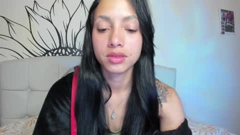 Snapshot of your_beck chatting on 02-14-25, 06:02 mia3 online show from 02-14-25, 06:02