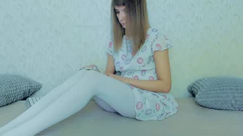 Lily online show from 01-25-25, 11:23