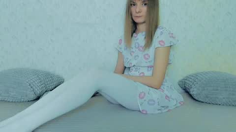 Lily online show from 03-03-25, 11:33