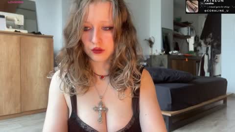 Snapshot of your_coraline_ chatting on 01-25-25, 09:57 your_coraline_ online show from 01-25-25, 09:57