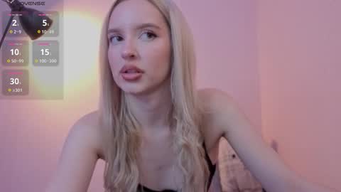 Snapshot of your_fucking_babby chatting on 10-21-25, 08:42 Olivia online show from 10-21-25, 08:42