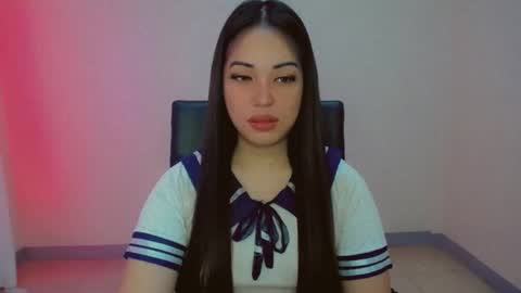 Snapshot of your_gwen22 chatting on 12-14-24, 11:01 GWEN online show from 12-14-24, 11:01