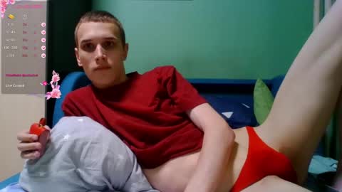 Snapshot of your_honeyy chatting on 04-19-26, 06:10 Mark online show from 04-19-26, 06:10