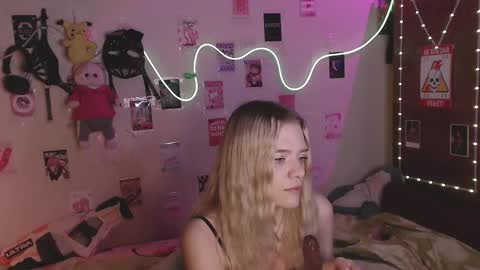 Your Horny Friends online show from 11-03-25, 02:29