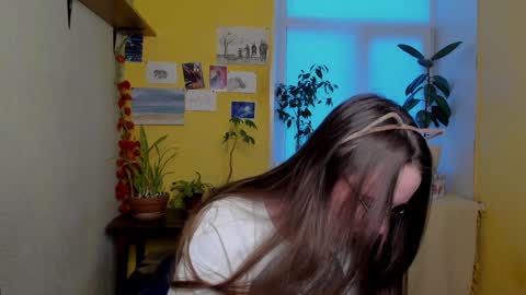 Snapshot of your_leslie chatting on 12-30-24, 12:31 Leslie online show from 12-30-24, 12:31