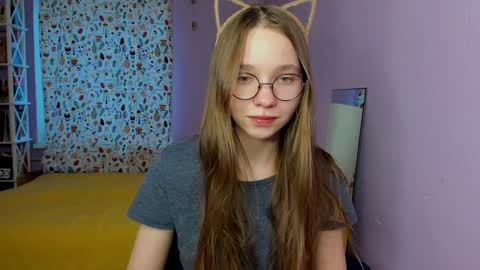 Snapshot of your_leslie chatting on 01-27-25, 01:09 Leslie online show from 01-27-25, 01:09