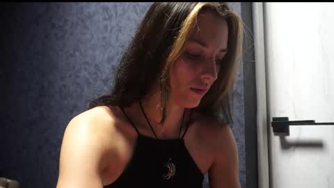 Meri  online show from 11-25-25, 09:04