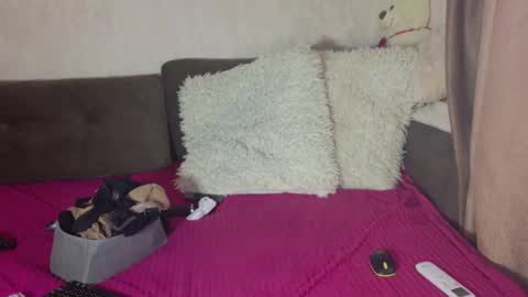 Anna online show from 09-10-25, 03:12