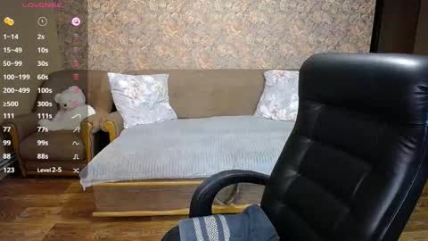 Lily online show from 11-16-25, 05:40