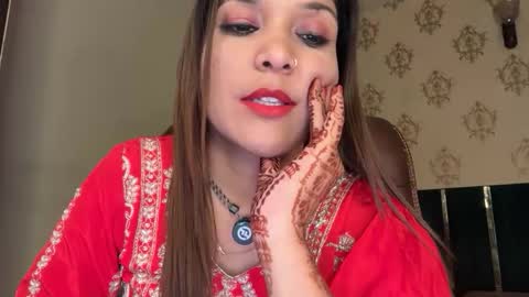 Snapshot of your_priya_77 chatting on 10-11-25, 12:43 sonam online show from 10-11-25, 12:43