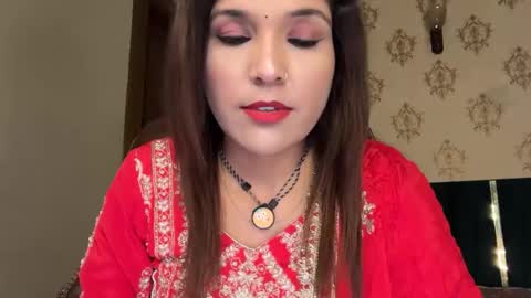 Snapshot of your_priya_77 chatting on 10-14-25, 11:00 sonam online show from 10-14-25, 11:00