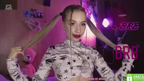 Alice  online show from 03-06-25, 03:46