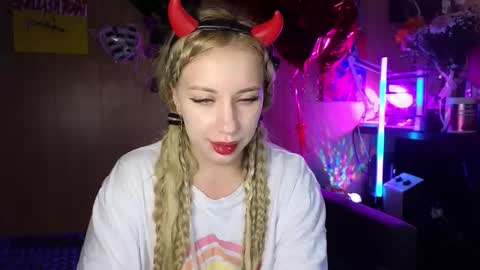 Alice  online show from 09-23-25, 01:41