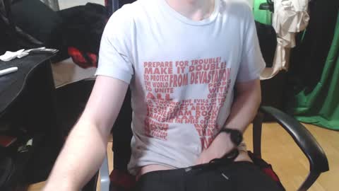 Snapshot of your_secret_johnny chatting on 12-04-24, 08:29 Ben Dover online show from 12-04-24, 08:29