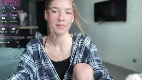 Mia  online show from 10-03-25, 01:19