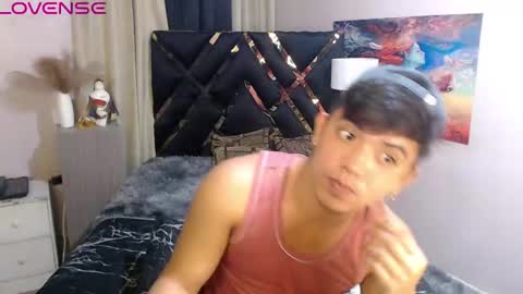 Snapshot of yourasian_bradley chatting on 10-17-25, 01:14 yourasian_bradley online show from 10-17-25, 01:14