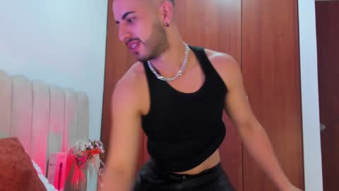 Snapshot of yourboynextdoor1 chatting on 12-27-24, 11:31 YOURBOYNEXTDOOR online show from 12-27-24, 11:31