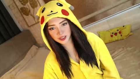 Snapshot of yourdevilsweettsx chatting on 10-24-25, 11:50 JEN  online show from 10-24-25, 11:50