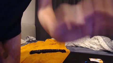 Snapshot of yourdirtysluboy chatting on 10-27-25, 01:20 hornyedging online show from 10-27-25, 01:20