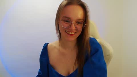 Lana online show from 02-01-25, 12:07