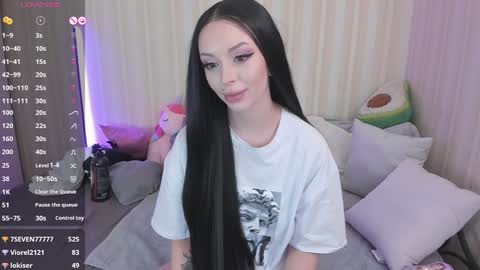 Mary online show from 12-17-24, 11:39