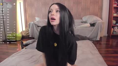 Mary online show from 10-27-25, 09:35